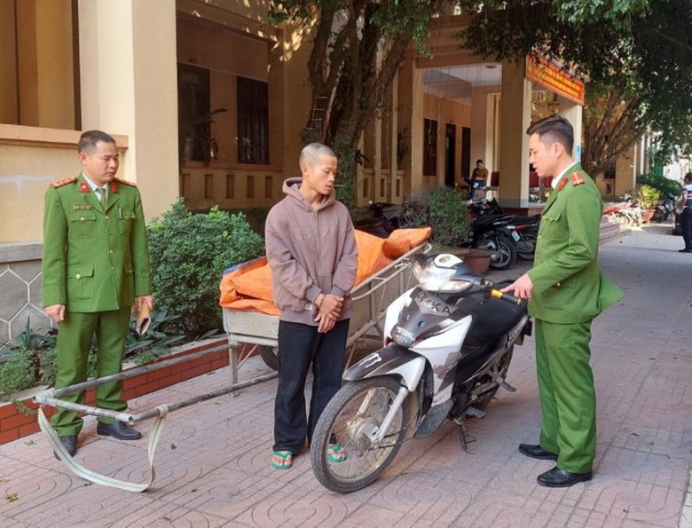 Bắt đối tượng trộm cắp t&agrave;i sản tr&ecirc;n cao tốc Bắc - Nam- Ảnh 3.