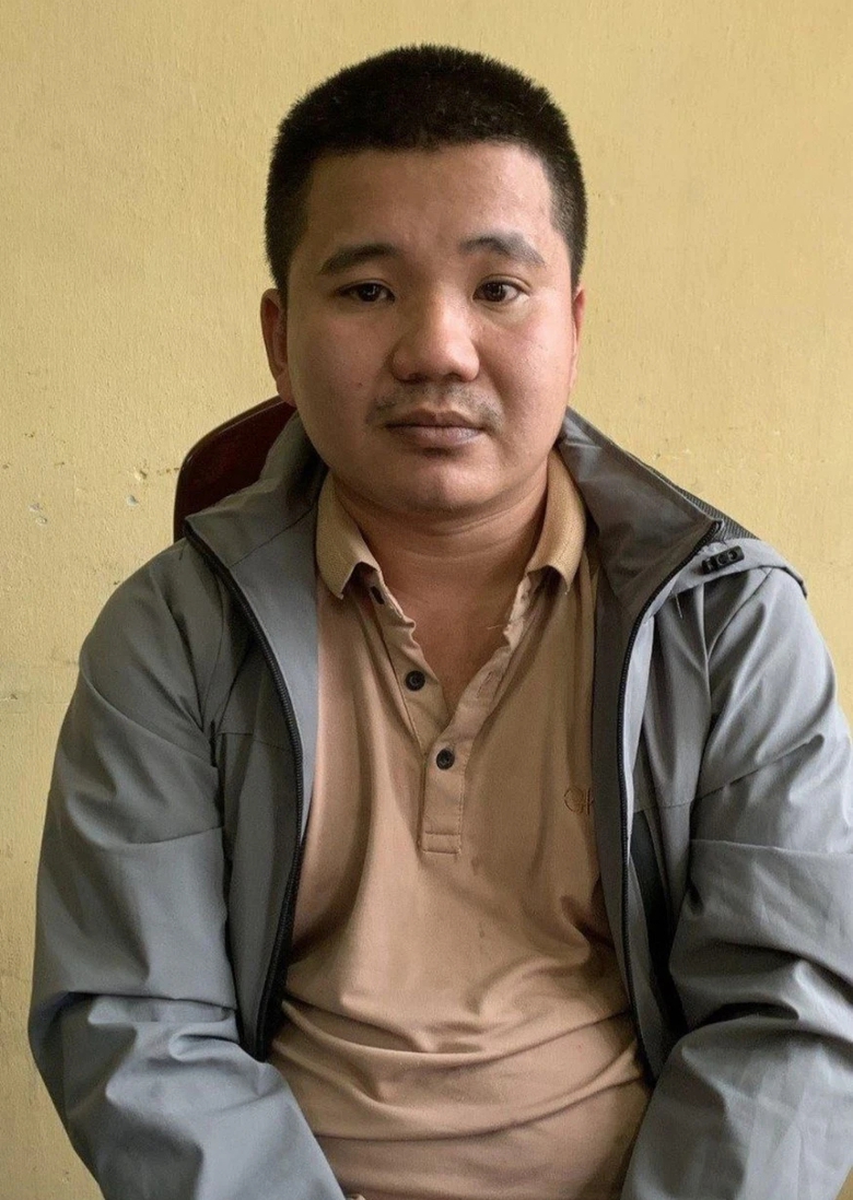 Tạm giữ 2 t&agrave;i xế rượt đuổi, đ&aacute;nh nhau sau va chạm giao th&ocirc;ng- Ảnh 2.