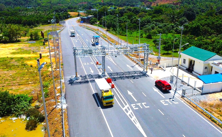 Chốt m&ocirc; h&igrave;nh thu ph&iacute; bỏ barie đầu v&agrave;o hai tuyến cao tốc- Ảnh 1.