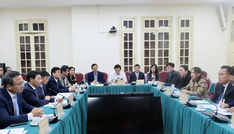 Bộ trưởng Nguyễn Văn Thắng làm việc với Hiệp hội các nhà sản xuất xe máy Việt Nam- Ảnh 1. Bộ trưởng Nguyễn Văn Thắng làm việc với Hiệp hội các nhà sản xuất xe máy Việt Nam- Ảnh 1.