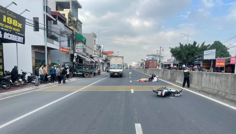 Sau va chạm với &ocirc; t&ocirc;, nam sinh lớp 10 điều khiển xe m&aacute;y tử vong tại chỗ- Ảnh 1.