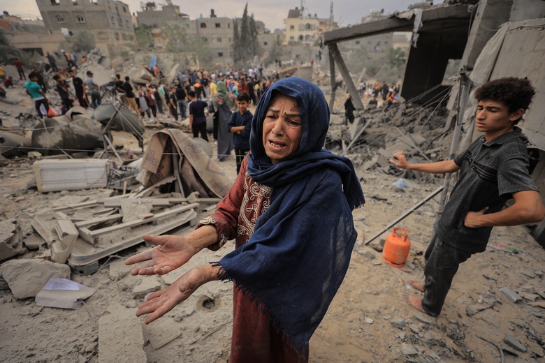 Gần như to&agrave;n bộ 2,3 triệu người d&acirc;n Gaza phải rời bỏ nh&agrave; cửa, trong đ&oacute; hơn 1 triệu người tr&uacute; ẩn trong c&aacute;c cơ sở của UNRWA
