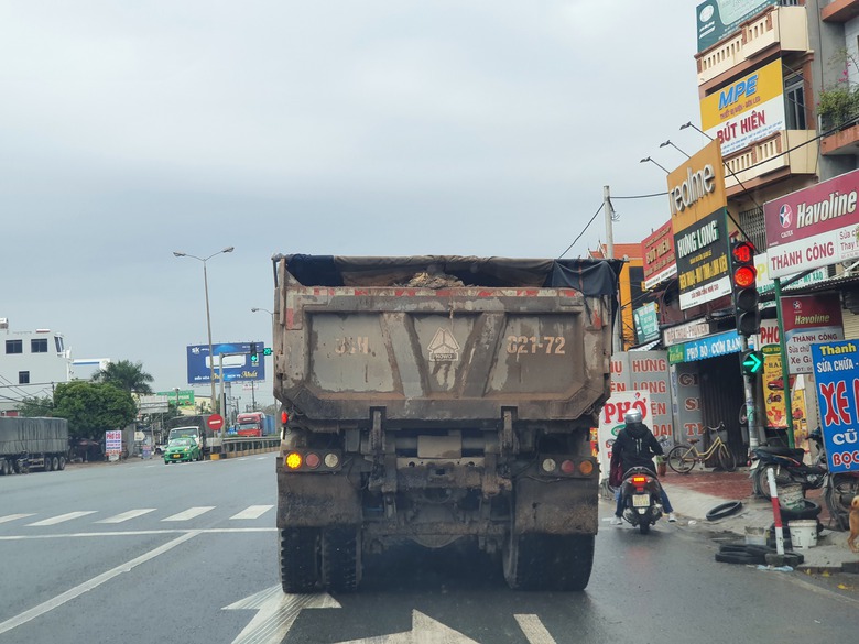 Hải Dương: D&acirc;n lo ngại dự &aacute;n đường tỉnh thi c&ocirc;ng "kiểu lạ", đổ thải sai nơi cấp ph&eacute;p  - Ảnh 5.
