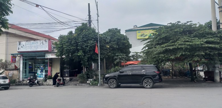 Quảng Ninh: Dự &aacute;n đường gom "dậm ch&acirc;n tại chỗ", d&acirc;n tố bất thường khi triển khai- Ảnh 1.