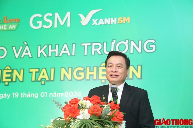 Taxi Mai Love: Ti&ecirc;n phong đưa xe điện v&agrave;o hoạt động tại xứ Nghệ- Ảnh 2.