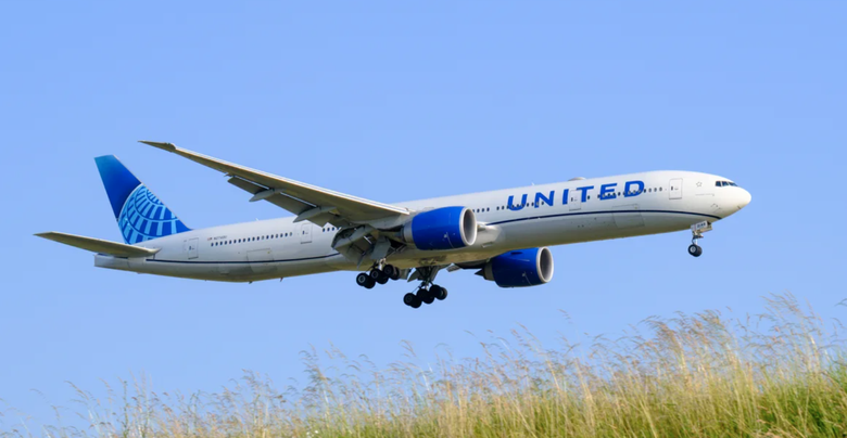 Những chuyến bay độc đ&aacute;o cho ph&eacute;p h&agrave;nh kh&aacute;ch đ&oacute;n giao thừa hai lần- Ảnh 1.