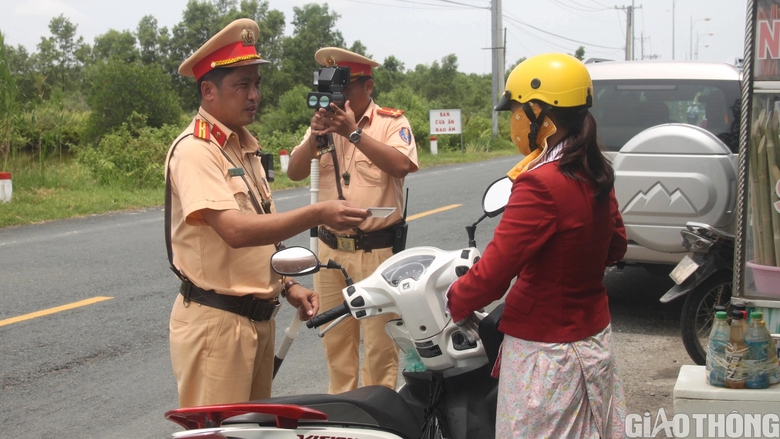 C&agrave; Mau kh&ocirc;ng xảy ra tai nạn giao th&ocirc;ng dịp tết Dương lịch- Ảnh 1.