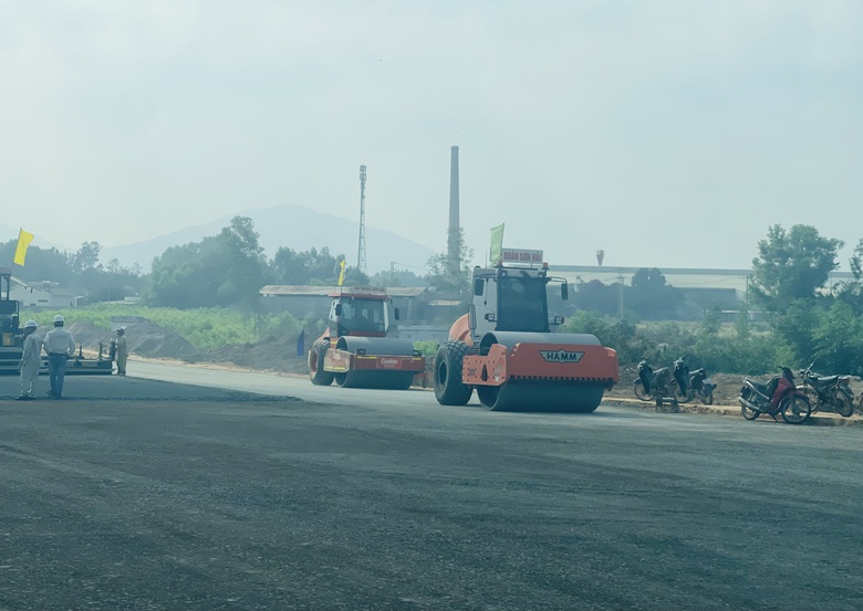 Chủ tịch Quốc hội: Phải đua tiến độ to&agrave;n tuyến cao tốc Bi&ecirc;n Ho&agrave; - Vũng T&agrave;u- Ảnh 5.