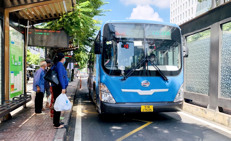 TP.HCM: Hợp t&aacute;c x&atilde; xe bu&yacute;t gặp kh&oacute; v&igrave; cơ chế đấu thầu- Ảnh 1.