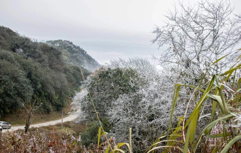 Băng gi&aacute; xuất hiện tại Cao Bằng v&agrave; Lạng Sơn, cơ quan chức năng khuyến c&aacute;o g&igrave;?- Ảnh 5.