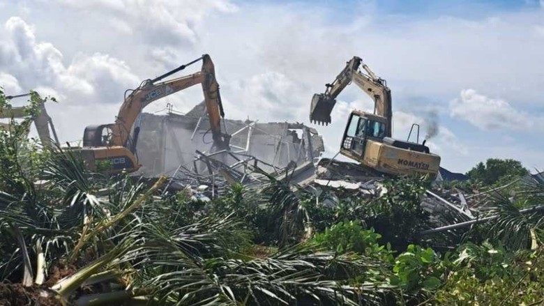 Vụ 79 căn biệt thự không phép ở Phú Quốc: Thêm 5 hộ dân tự tháo dỡ- Ảnh 1. Vụ 79 căn biệt thự không phép ở Phú Quốc: Thêm 5 hộ dân tự tháo dỡ- Ảnh 1.