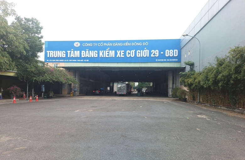 Trung t&acirc;m đăng kiểm vắng bất ngờ, d&acirc;n thảnh thơi đưa xe đi kiểm định- Ảnh 2.