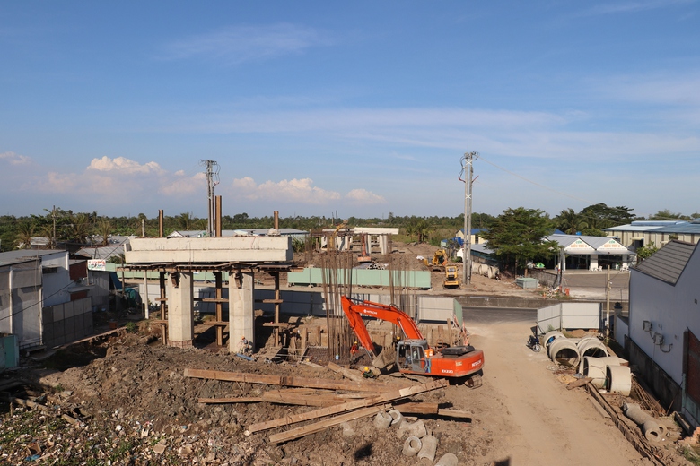 Hậu Giang sẽ cưỡng chế nếu cố tình không bàn giao mặt bằng cao tốc Cần Thơ- Cà Mau- Ảnh 2. Hậu Giang sẽ cưỡng chế nếu cố tình không bàn giao mặt bằng cao tốc Cần Thơ- Cà Mau- Ảnh 2.