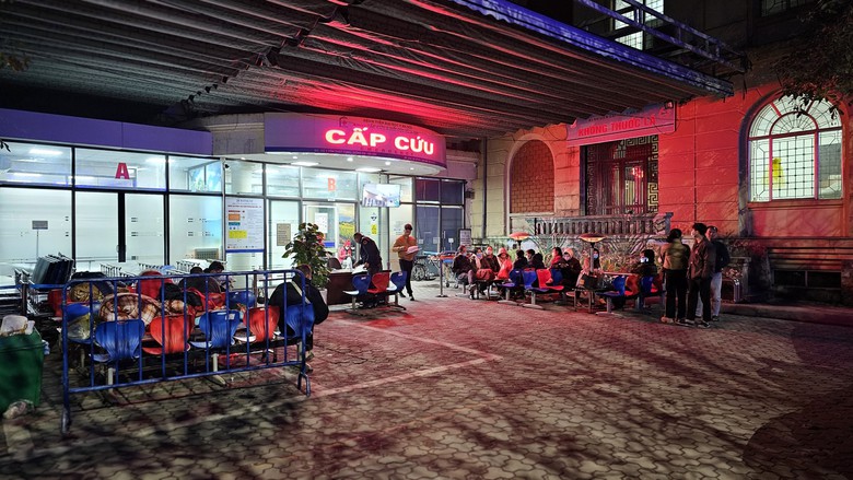 H&agrave; Nội: X&oacute;t cảnh 