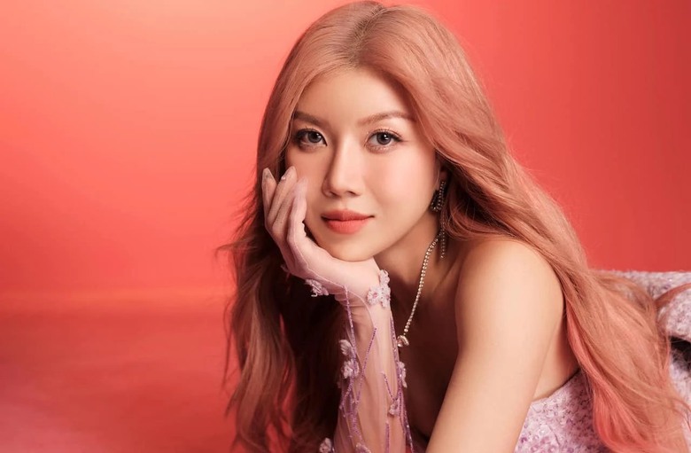 Li&ecirc;n tục bị nhắc trong loạt drama, Trang Ph&aacute;p vẫn l&agrave; chị đẹp