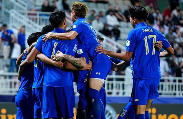 Th&aacute;i Lan bất ngờ bị người nh&agrave; 