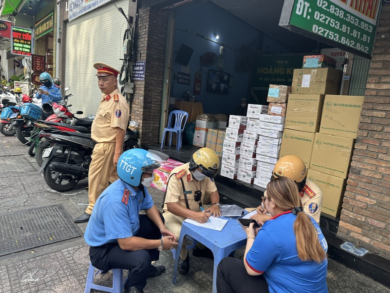 TP.HCM: Tăng lượng xe phục vụ dịp tết Nguy&ecirc;n đ&aacute;n, xử l&yacute; nghi&ecirc;m xe d&ugrave;, bến c&oacute;c- Ảnh 1.
