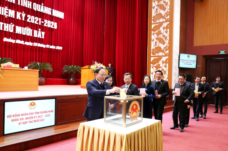 T&acirc;n Ph&oacute; chủ tịch UBND tỉnh Quảng Ninh l&agrave; ai?- Ảnh 1.