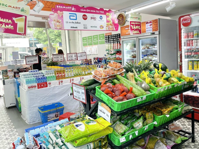 Rau xanh, hải sản đua nhau tăng giá, người mua ngậm ngùi Rau xanh, hải sản đua nhau tăng giá, người mua ngậm ngùi