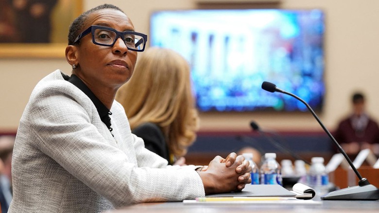 Hiệu trưởng Harvard từ chức sau loạt bê bối đạo văn và bài Do thái- Ảnh 1. Hiệu trưởng Harvard từ chức sau loạt bê bối đạo văn và bài Do thái- Ảnh 1.