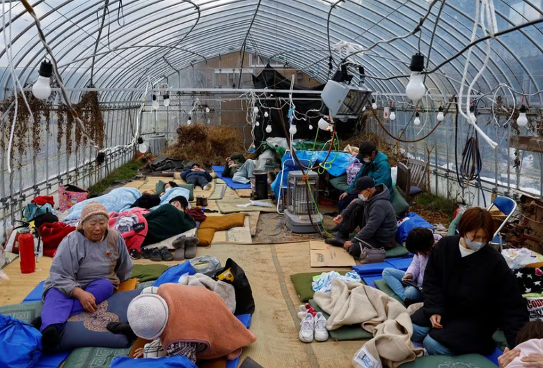 Động đất tại Nhật Bản: Lo ngại thảm họa chồng thảm họa- Ảnh 1. Động đất tại Nhật Bản: Lo ngại thảm họa chồng thảm họa- Ảnh 1.