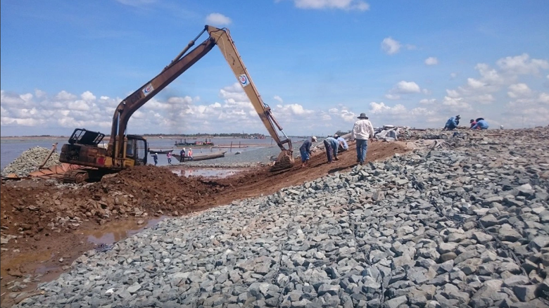 Gia hạn thời gian hoàn thành dự án luồng cho tàu trọng tải lớn vào sông Hậu- Ảnh 1. Gia hạn thời gian hoàn thành dự án luồng cho tàu trọng tải lớn vào sông Hậu- Ảnh 1.