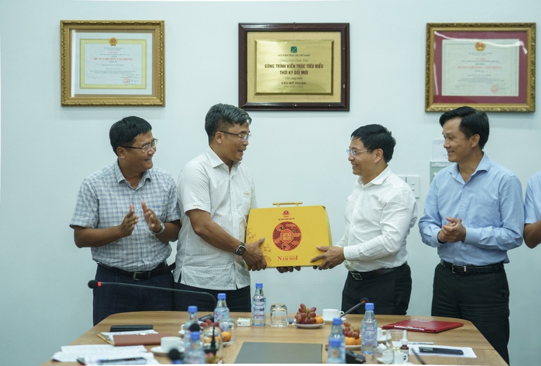 Bộ trưởng GTVT: Kiểm so&aacute;t chặt tiến độ, chất lượng c&aacute;c dự &aacute;n giao th&ocirc;ng miền T&acirc;y- Ảnh 3.