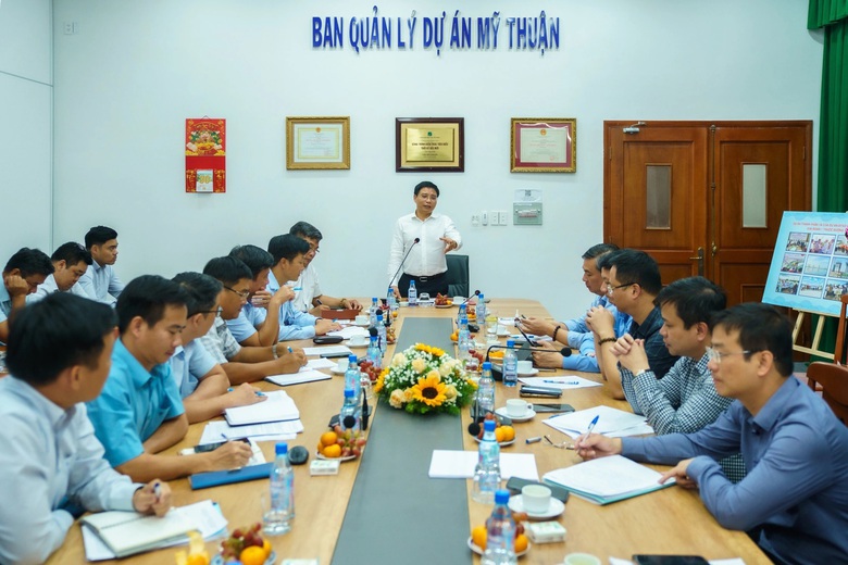 Bộ trưởng GTVT: Kiểm so&aacute;t chặt tiến độ, chất lượng c&aacute;c dự &aacute;n giao th&ocirc;ng miền T&acirc;y- Ảnh 2.
