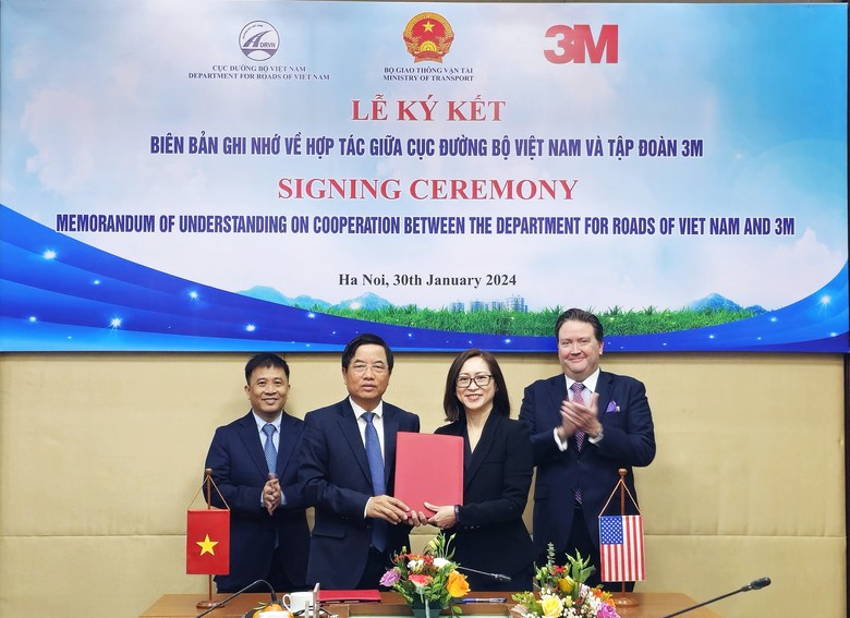 Cục Đường bộ hợp t&aacute;c n&acirc;ng cao an to&agrave;n giao th&ocirc;ng với tập đo&agrave;n của Mỹ- Ảnh 1.