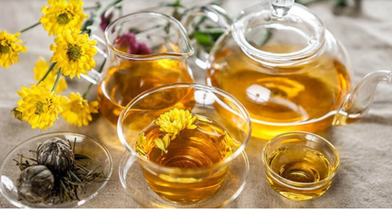 Loại hoa tưởng chỉ để ngắm, đem pha tr&agrave; vừa thơm m&aacute;t lại tốt cho tim- Ảnh 1.