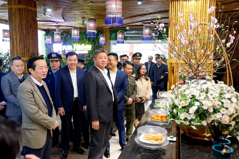 Cần xếp sao xe kh&aacute;ch để người d&acirc;n lựa chọn- Ảnh 2.