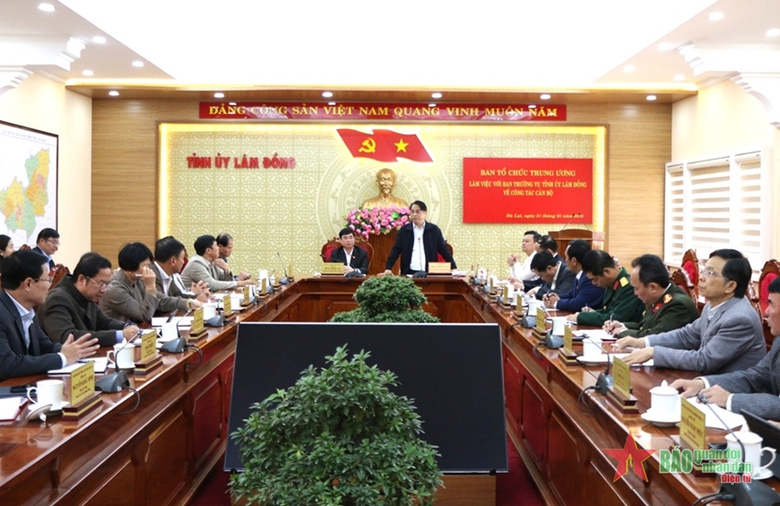 &Ocirc;ng Trần Đ&igrave;nh Văn được ph&acirc;n c&ocirc;ng phụ tr&aacute;ch Tỉnh ủy L&acirc;m Đồng- Ảnh 1.