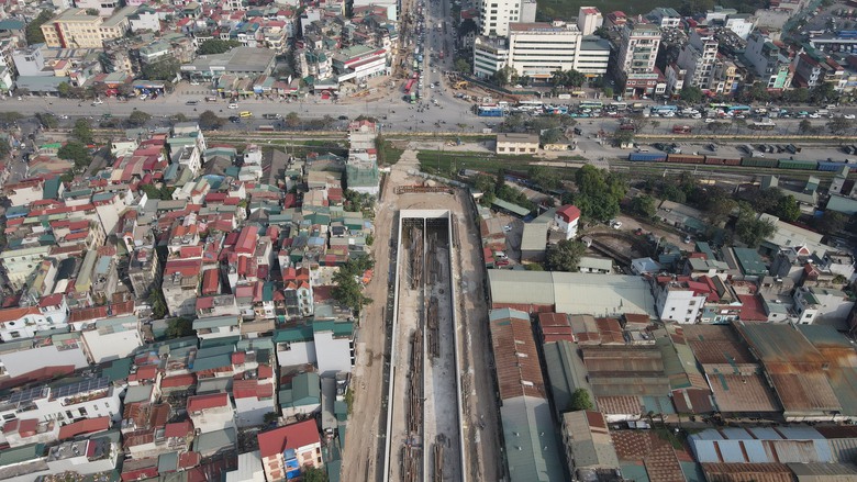 Cận cảnh hầm chui gần 800 tỷ ở Thủ đ&ocirc; sau 1 năm thi c&ocirc;ng- Ảnh 4.