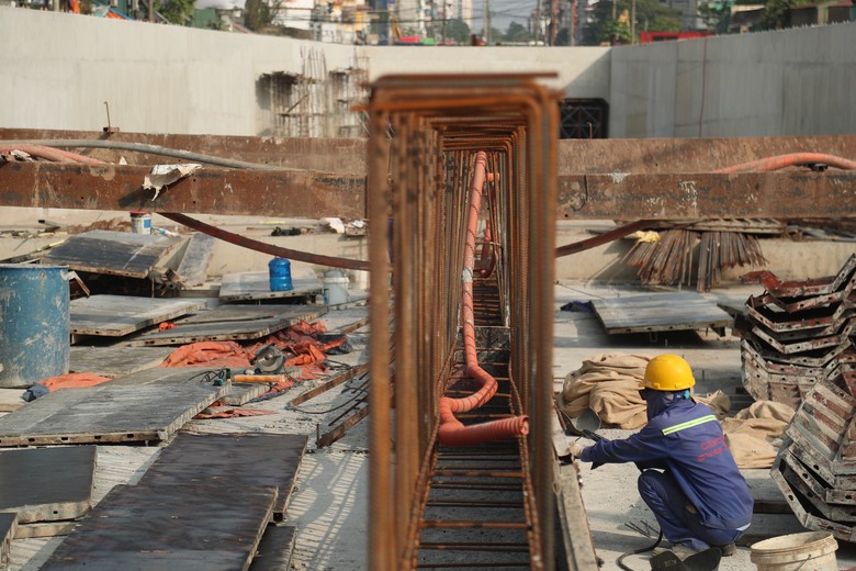 Cận cảnh hầm chui gần 800 tỷ ở Thủ đ&ocirc; sau 1 năm thi c&ocirc;ng- Ảnh 6.