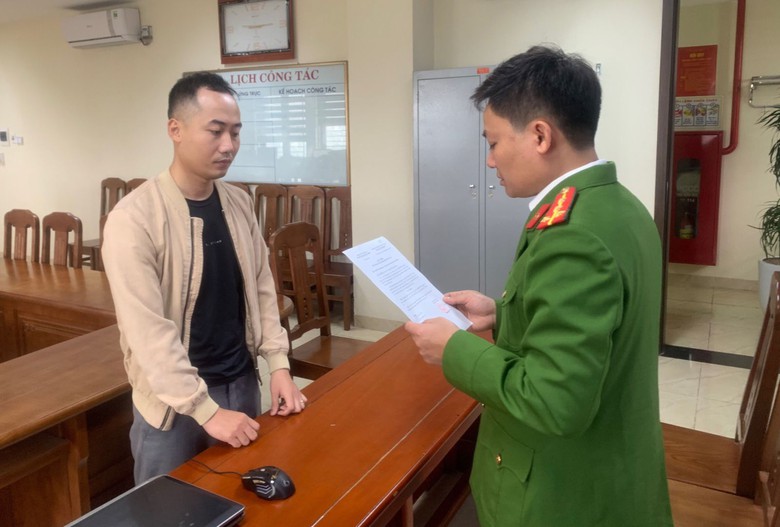 Khởi tố c&aacute;n bộ văn ph&ograve;ng đăng k&yacute; quyền sử dụng đất say rượu t&ocirc;ng chết người- Ảnh 1.