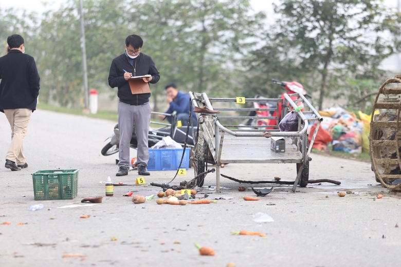 Hai vợ chồng gặp tai nạn tử vong thương t&acirc;m khi đi b&aacute;n h&agrave;ng l&uacute;c rạng s&aacute;ng- Ảnh 3.