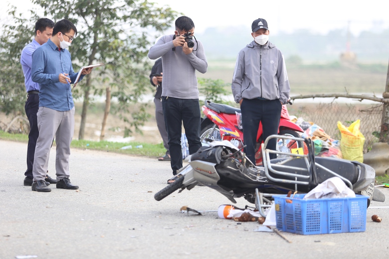 Hai vợ chồng gặp tai nạn tử vong thương t&acirc;m khi đi b&aacute;n h&agrave;ng l&uacute;c rạng s&aacute;ng- Ảnh 5.