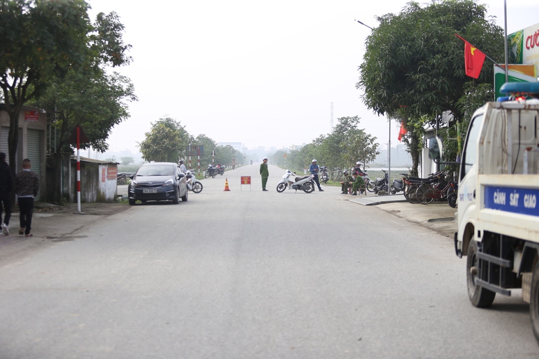 Hai vợ chồng gặp tai nạn tử vong thương t&acirc;m khi đi b&aacute;n h&agrave;ng l&uacute;c rạng s&aacute;ng- Ảnh 7.