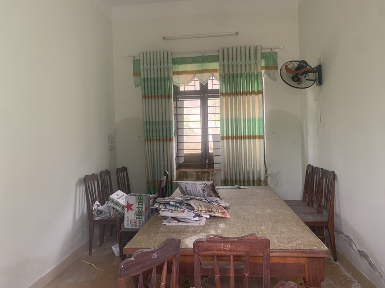 Loạt trụ sở h&agrave;nh ch&iacute;nh tiền tỷ ở Quảng Ng&atilde;i bị sạt lở n&uacute;i uy hiếp- Ảnh 4.