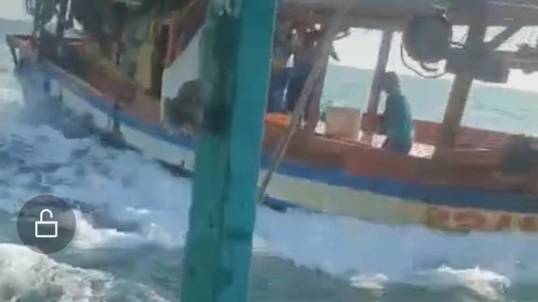 Khởi tố vụ tranh chấp ngư trường, tấn c&ocirc;ng ngư d&acirc;n bằng bom xăng, đạn ch&igrave;- Ảnh 1.