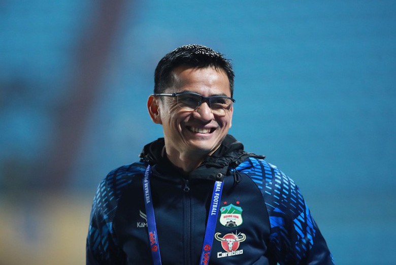 Đội b&oacute;ng lạ nhất V-League l&ecirc;n tiếng việc lấy "b&aacute;u vật" của bầu Đức- Ảnh 1.