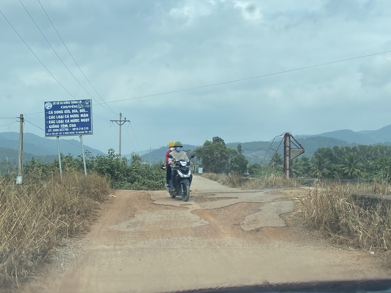 Quảng Ninh: Đường cứu hộ xuống cấp, tai nạn r&igrave;nh rập- Ảnh 2.