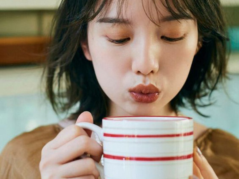 3 loại nước uống khi vừa thức dậy gi&uacute;p th&uacute;c đẩy ti&ecirc;u h&oacute;a, giảm mỡ thừa, thải độc- Ảnh 2.