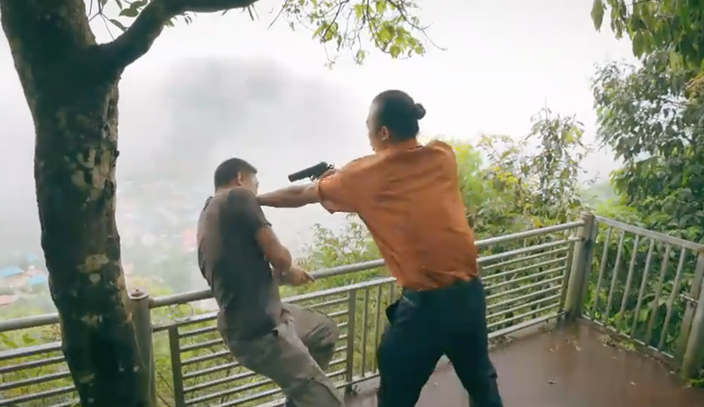 "Độc đạo" tập 14: Thủ ti&ecirc;u Dương "cơ bắp", anh em Hồng Khương chạy trốn khỏi bản M&acirc;y- Ảnh 3.