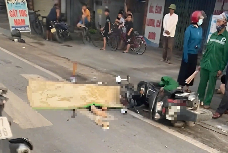 Nữ c&ocirc;ng nh&acirc;n tử vong tại chỗ sau va chạm với xe đầu k&eacute;o tr&ecirc;n quốc lộ 5
- Ảnh 1.
