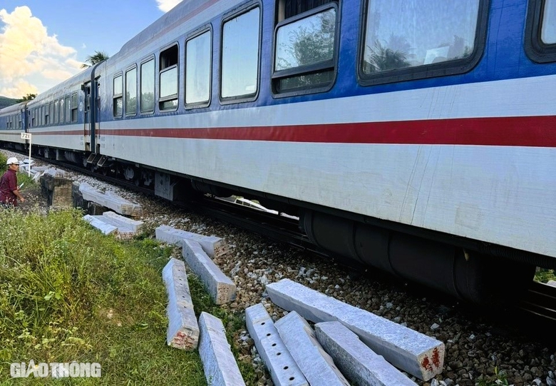 T&igrave;m nguy&ecirc;n nh&acirc;n sau sự cố nhiều t&agrave;u trật b&aacute;nh ở Thừa Thi&ecirc;n Huế- Ảnh 8.