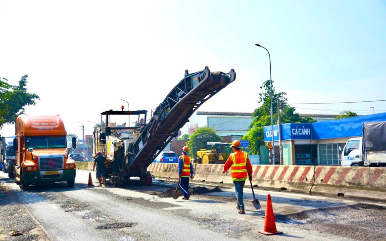 C&ocirc;ng bố t&igrave;nh trạng khẩn cấp về thi&ecirc;n tai tr&ecirc;n QL51