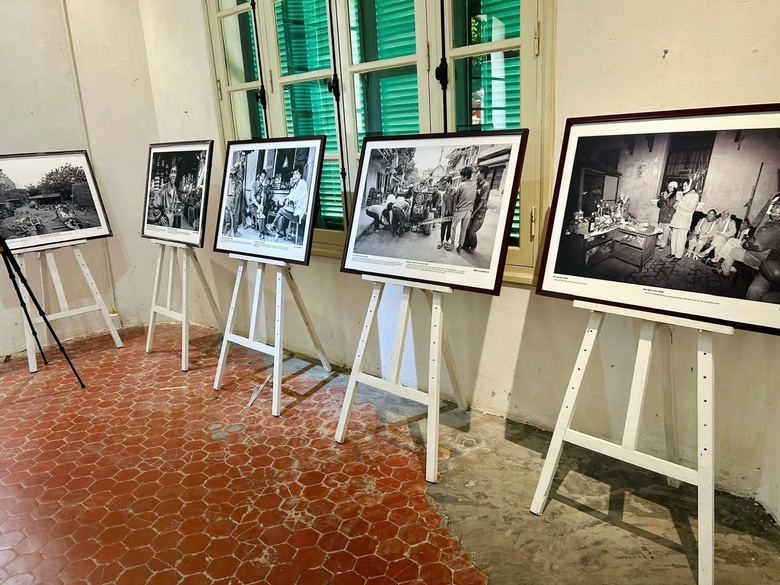 Khám phá Thủ đô xưa qua triển lãm ảnh "Hà Nội - một thời để nhớ"- Ảnh 6. Khám phá Thủ đô xưa qua triển lãm ảnh "Hà Nội - một thời để nhớ"- Ảnh 6.