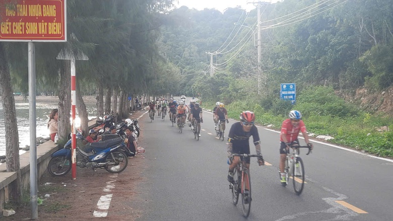 9 th&aacute;ng đầu năm, H&agrave; Ti&ecirc;n đ&oacute;n 3,2 triệu lượt kh&aacute;ch du lịch, doanh thu hơn 1.000 tỷ đồng- Ảnh 2.