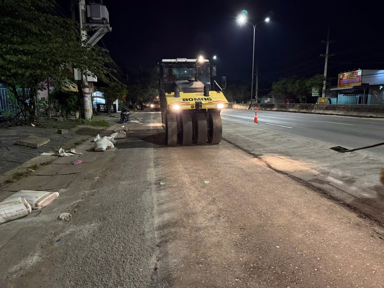 Đ&atilde; sửa xong nhiều điểm hư hỏng nặng tr&ecirc;n QL51- Ảnh 3.